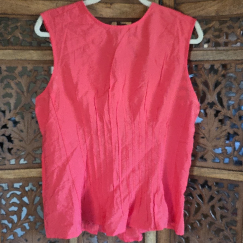 Anthropologie Vibrant Pink Sleeveless Tank Size L